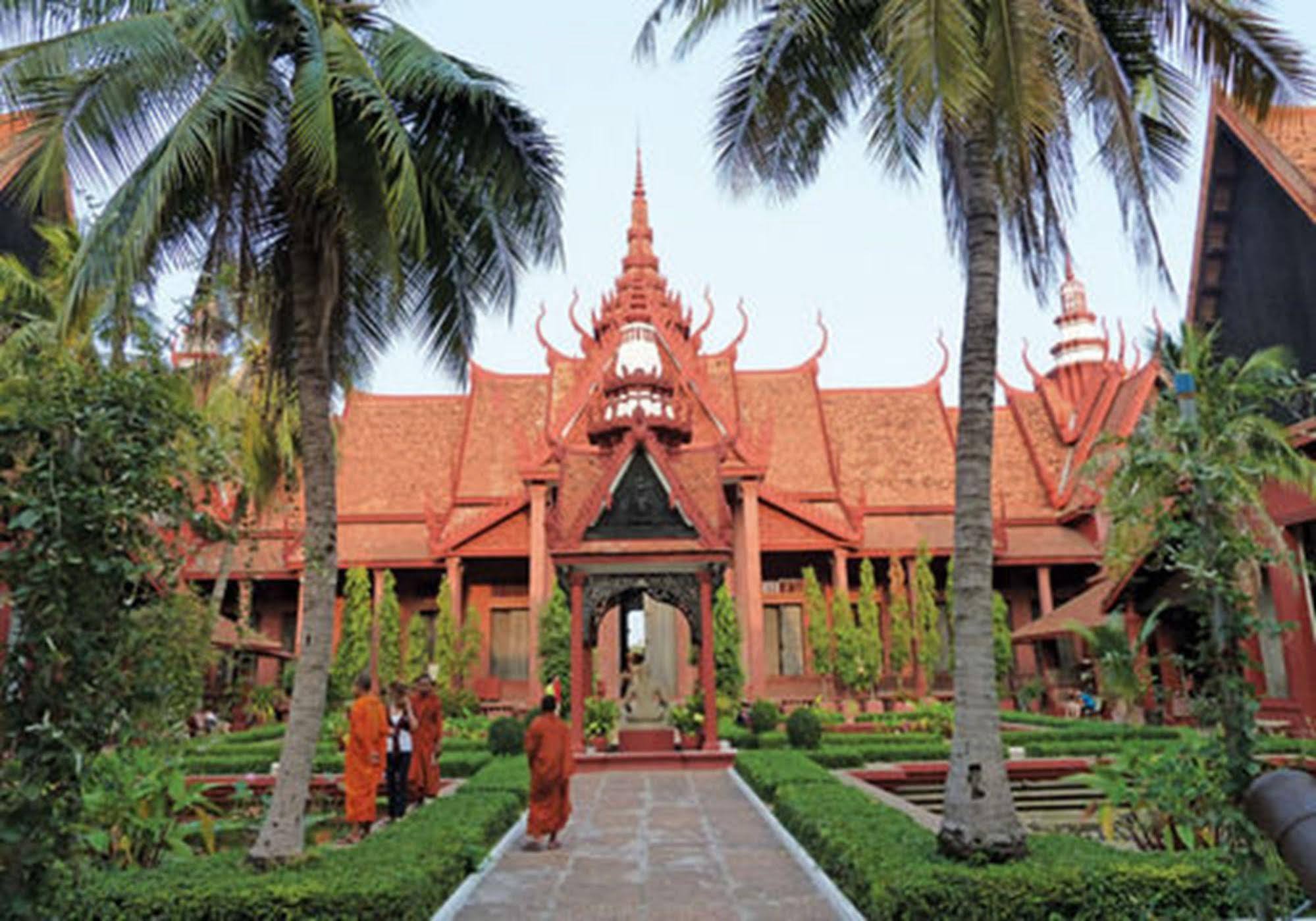 Riverside Backpackers Phnom Penh Eksteriør billede